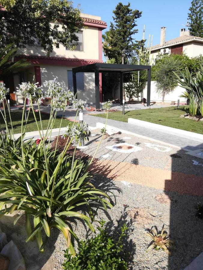 Bed&Breakfast Villa Nora 夸尔图-圣埃莱娜 外观 照片