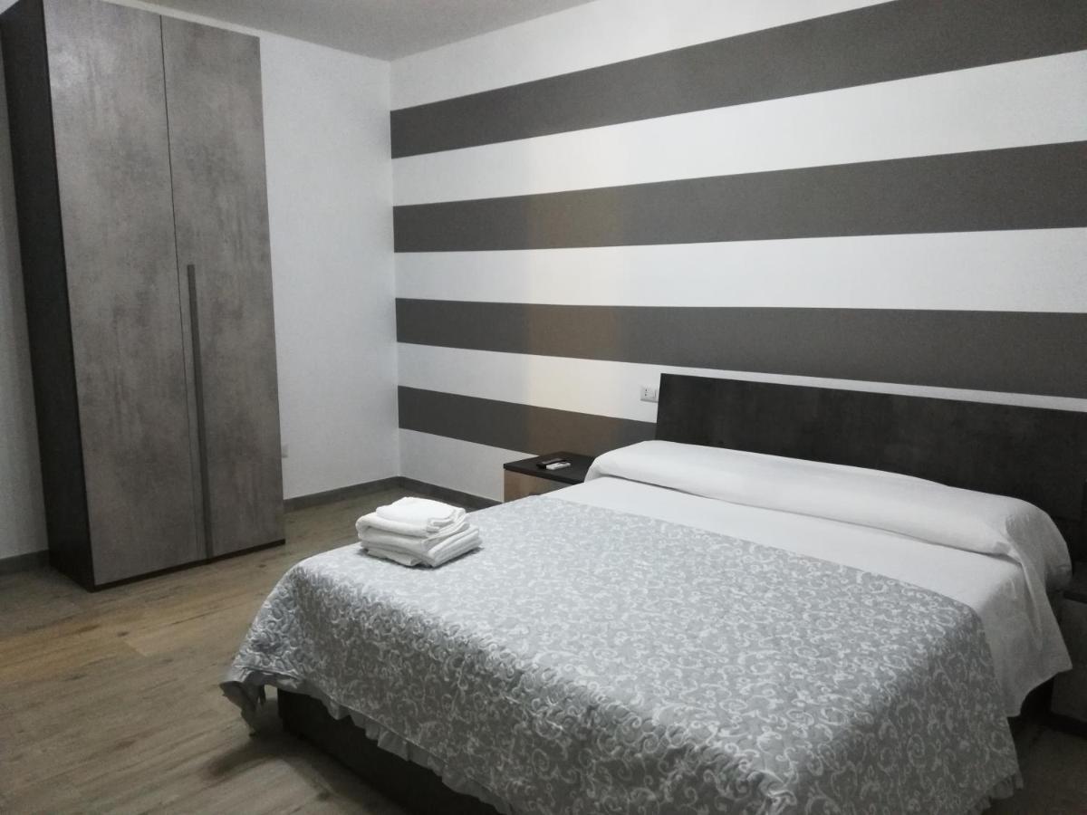 Bed&Breakfast Villa Nora 夸尔图-圣埃莱娜 外观 照片