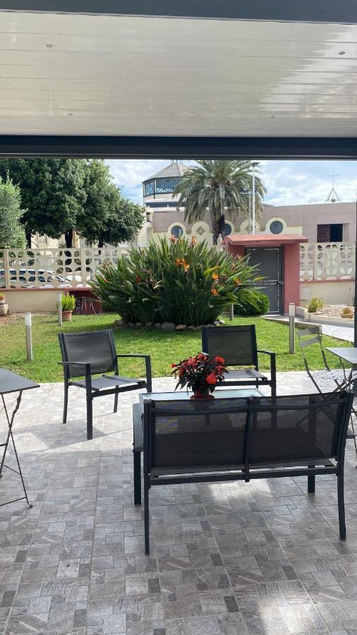 Bed&Breakfast Villa Nora 夸尔图-圣埃莱娜 外观 照片